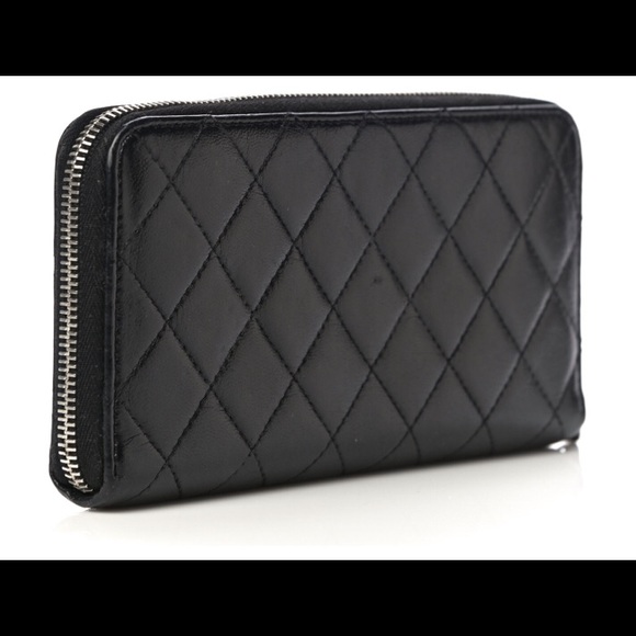 CHANEL
Lambskin Quilted Large Gusset Zip Around Wallet Black - Picture 2 of 4